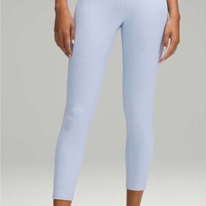 Lululemon Align High-Rise Pant 25"
Blue Linen